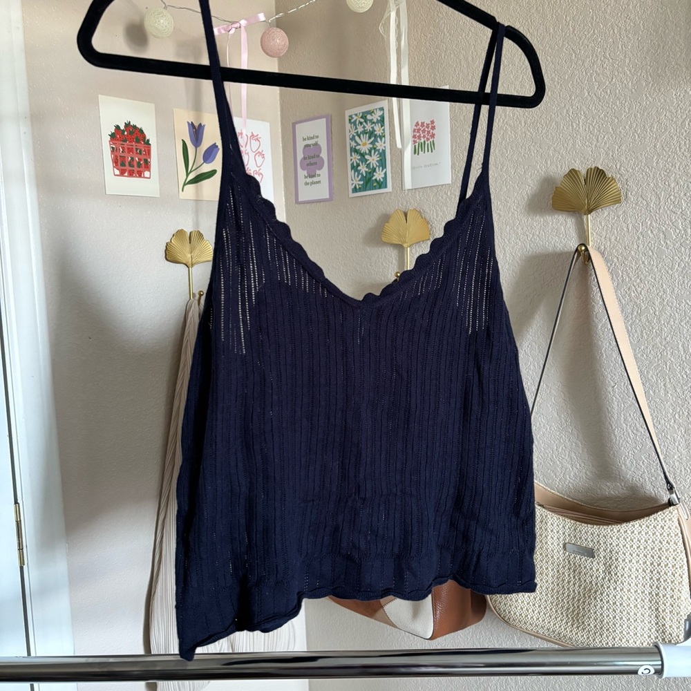 ୨୧ ･ﾟ✧ Victoria’s Secret Sleep Tank - Picture 2 of 4
